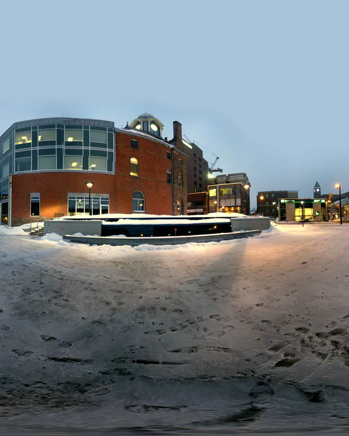 Vista do downtown de Brampton com o Rose Theatre